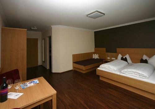Guestroom, Hotel Herzblut - Jokercard inclusive in Saalbach
