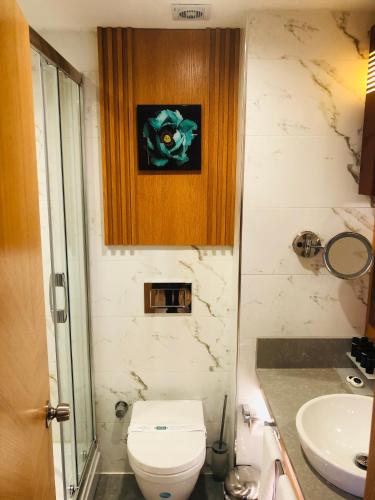 Maywood Hotel – Istanbul, FL