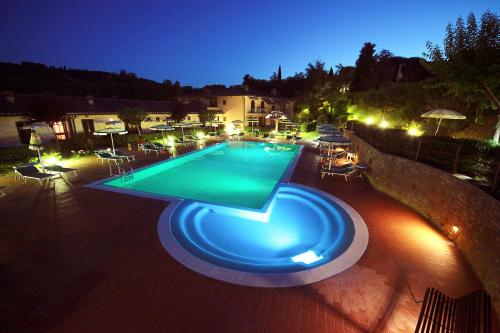 Úszómedence, Hotel Sovestro in Szent Gimignano