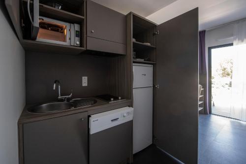 Konyha, Hotel  Suite Home in Porticcio