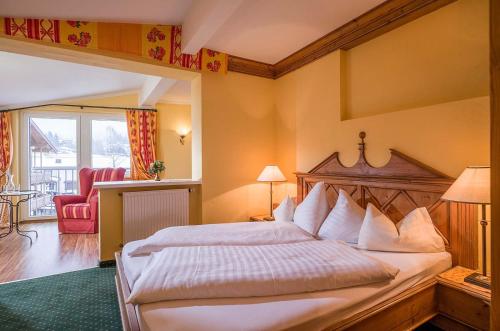 Hotel-Pension Rotspitz - image 13