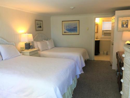 Room with Queen and Double Bed with Balcony and Harbor View
