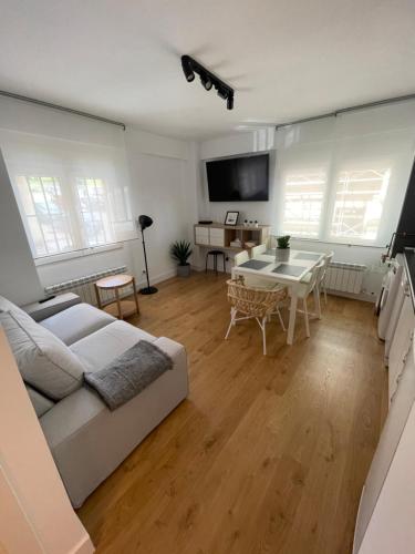  Vivienda turística El Tovasol -Soria barrio de San Pedro, Unterkunft in Soria