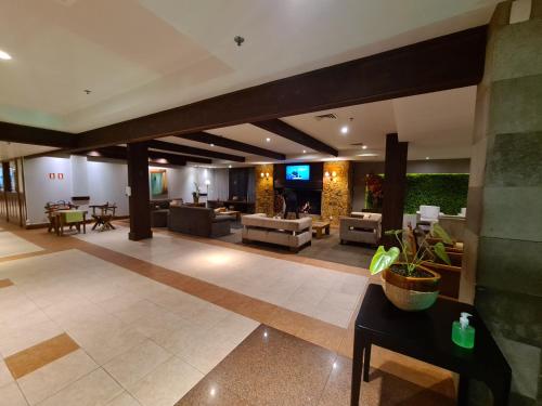 大廳, Sky Borges Hotel Alpenhaus - Gramado in 格拉馬杜