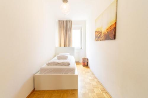 Naschmarkt Premium Apartment in Your Vienna - image 3