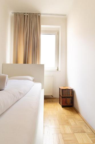 Naschmarkt Premium Apartment in Your Vienna - image 11