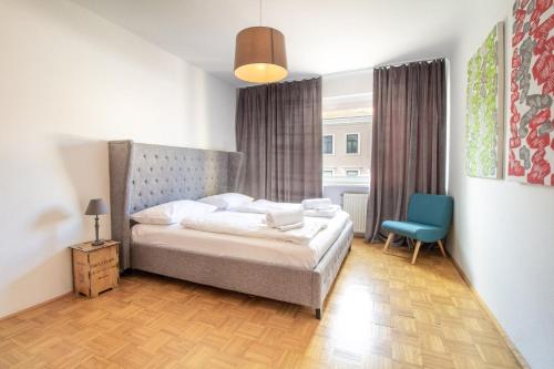 Naschmarkt Premium Apartment in Your Vienna - image 4