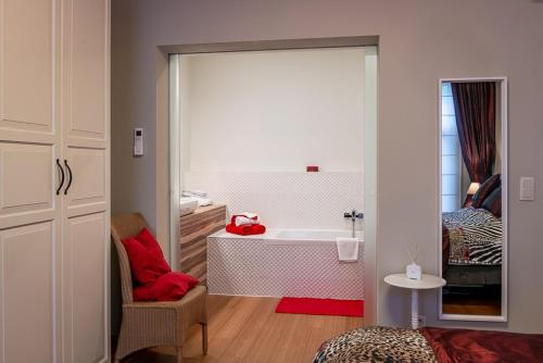 Adamas B&B Adamas B&B