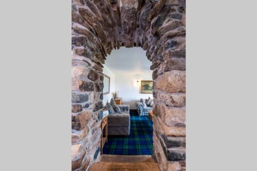 Meadowhead Cottage, Traditional Scottish Cottage