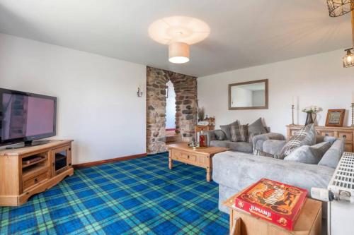 Meadowhead Cottage, Traditional Scottish Cottage in East Kilbride