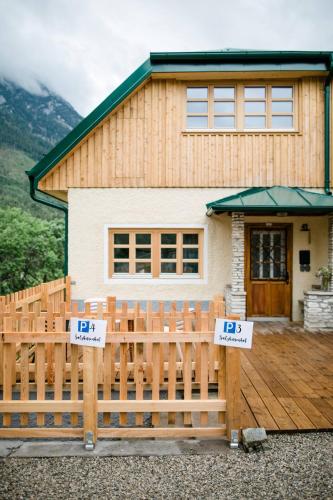 Apartment Aussee- Hallsatt Salzherrenhof- Küche, WLAN, Netflix (Apartment Aussee- Hallsatt Salzherrenhof- Kuche, WLAN, Netflix) in 巴特奧塞鎮中心