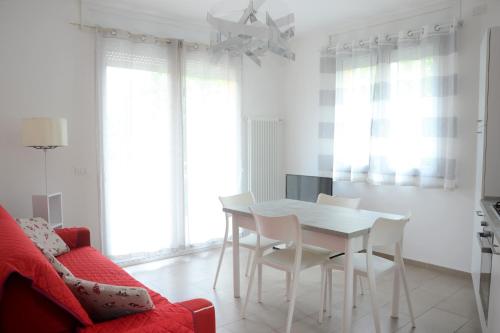 La Casa di Pippo-Bilocale rosso gîte à louer Ceriale