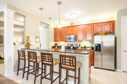 Beautiful Lake View Condo - CDC COMPLIANT condo - image 2