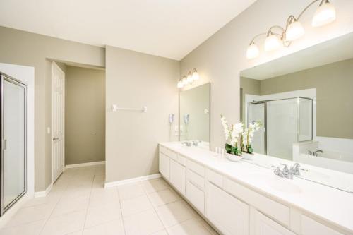 Beautiful Lake View Condo - CDC COMPLIANT condo - image 11