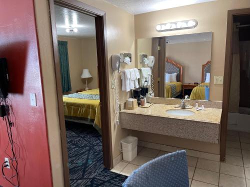Riverton Inn & Suites Riverton – Riverton, WY