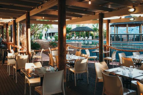 ห้องอาหาร, Ningaloo Caravan and Holiday Resort in เอกซ์เมาท์