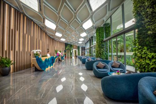 Wyndham Grand Flamingo Cat Ba