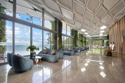 Flamingo Resort Cat Ba in Cat Ba Island