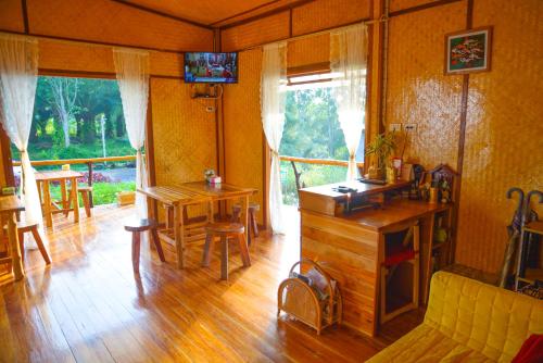 Facilities, Bansuanphutarn in Ban Ta Khun