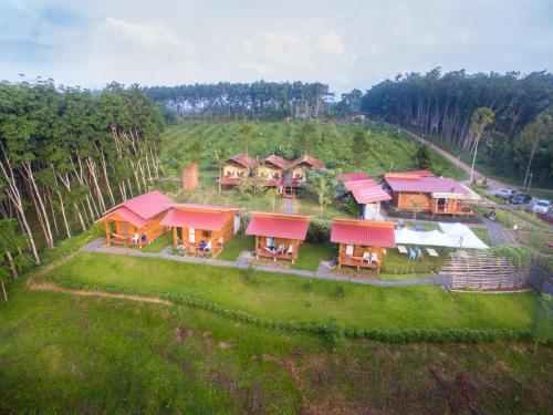 Exterior view, Bansuanphutarn in Ban Ta Khun