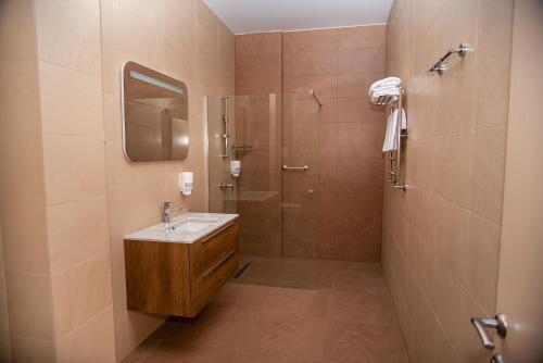 Hotel Riverside - image 11