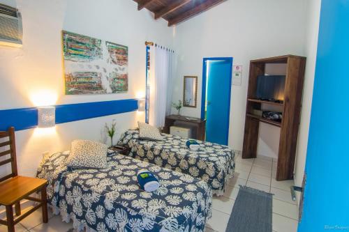 2 twin beds