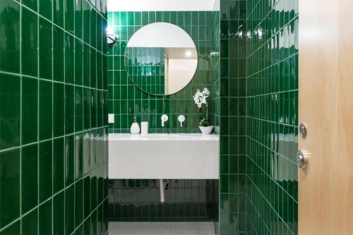 Vita Portucale ! 3 Bedroom Apartment with Private Terrace