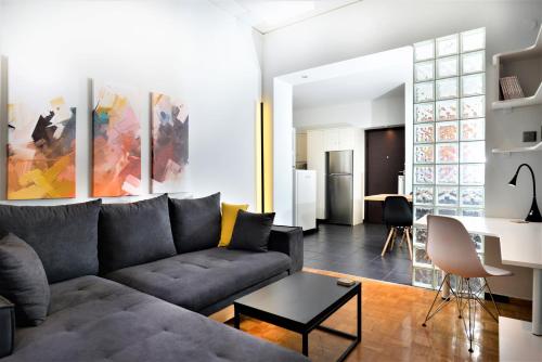 Cozy Apt in Ilisia with Urban Forest View, Athen