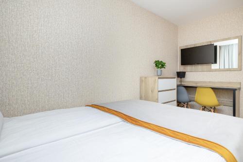 Two-Bedroom Apartment image 4