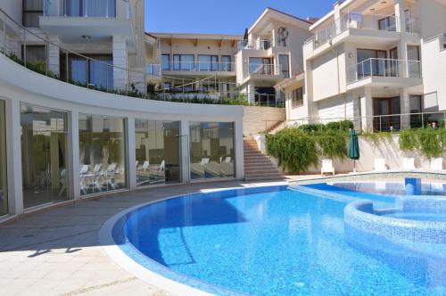 Beautiful family villa with sea view in Byala