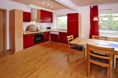 Familienfreundliches Ferienhaus mit Kamin in Babke in Roggentin (Mecklenburgische Seenplatte)