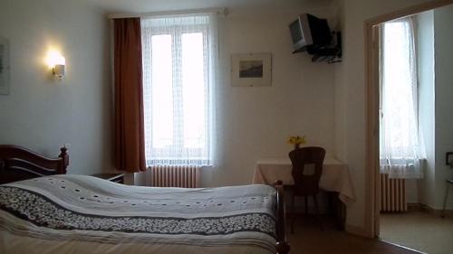 1 double bed