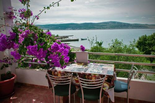 Apartment in Seline with sea view, terrace, WiFi, washing machine 4209-2