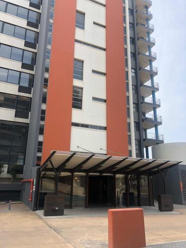 Entrance, Quayside 1001 Durban Point in Point