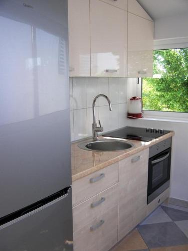 Apartment in Preko with sea view, terrace, air conditioning, Wi-Fi (4568-6), Preko (zdjęcie 3)