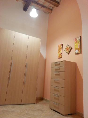 One-Bedroom Apartment image 1