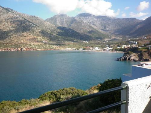 Studio with Sea View image 4