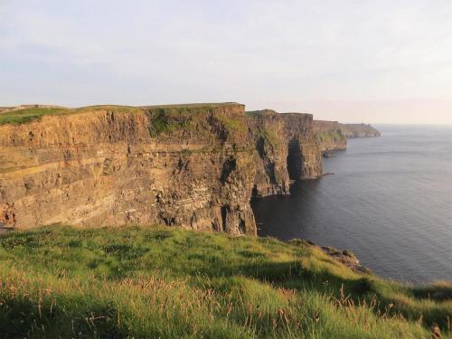 搜索mcdonalds附近的酒店爱尔兰恩尼斯