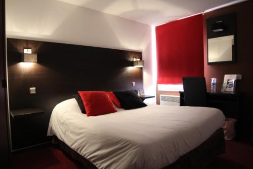 Logis Hotel Lons-le-Saunier - Restaurant Le Grill - main image