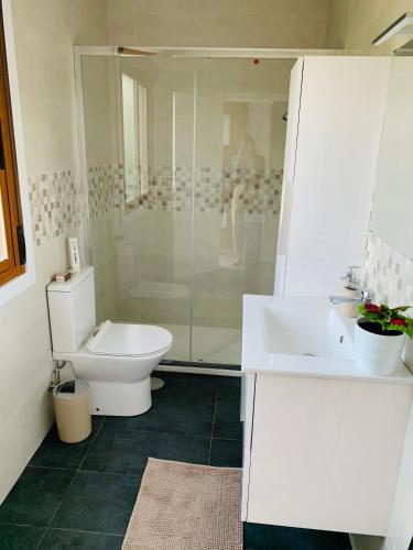 A Casa Vermella con jardin a 10 minutos de Santiago