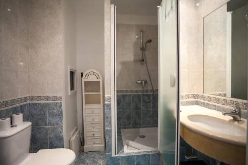 Nice Studio in the center of Paris CAPUCINES - image 12