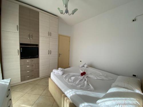 Apartment Krenar Voda - image 9