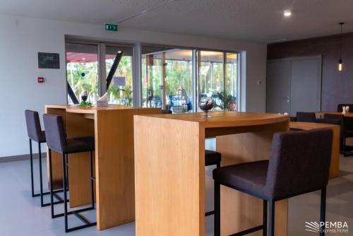 Restaurant, Pemba Express Hotel in Pemba