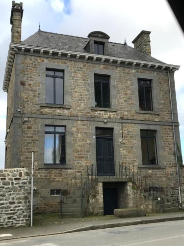 Les Vallees gîte à louer Angey