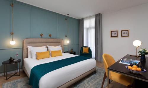 room detail thumbnail 0