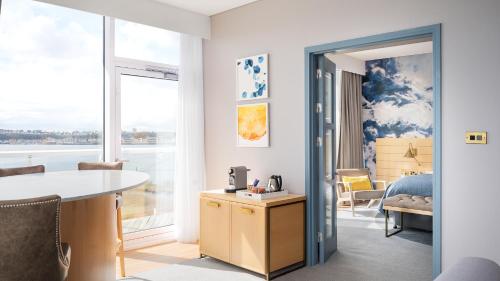 voco St. David's Cardiff by IHG