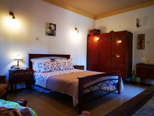  Hidden treasure in Potamiaí