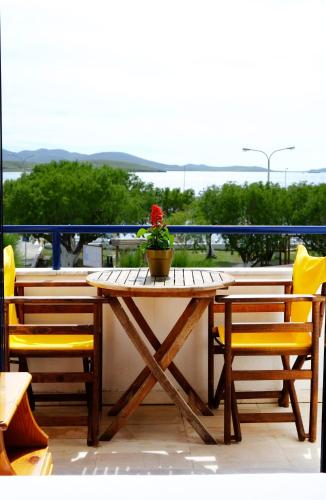 Skats, Galazio Limani - Rooms to let in Moudrosa