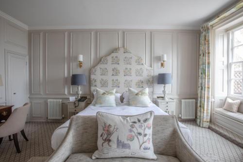 The George Hotel and Beach Club – Yarmouth