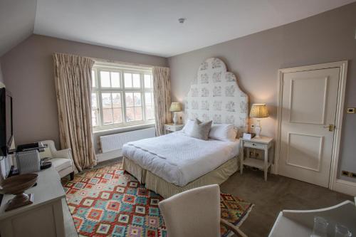 The George Hotel and Beach Club – Yarmouth